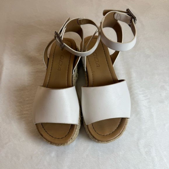 Soda White Wedge Sandals - Picture 2 of 8
